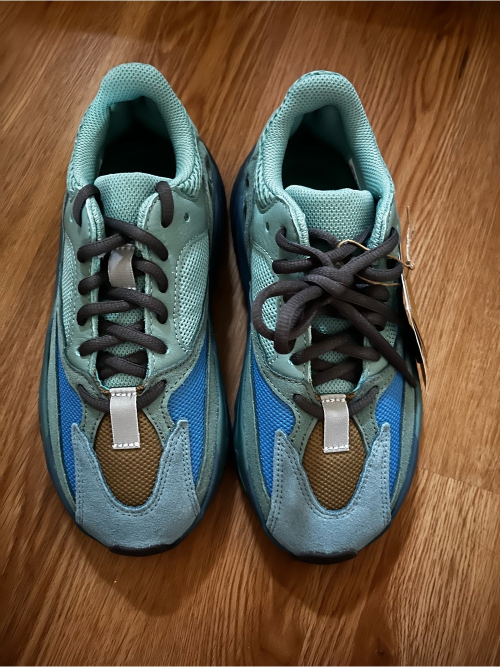 adidas Yeezy Boost 700 Faded Azure Size US M 4.5 DS New Box included